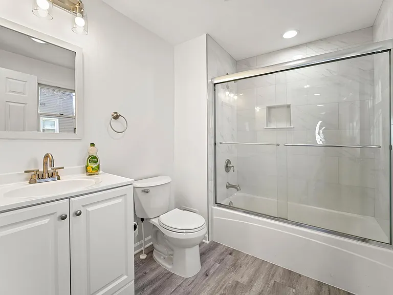 133 Augusta St — Photo 7