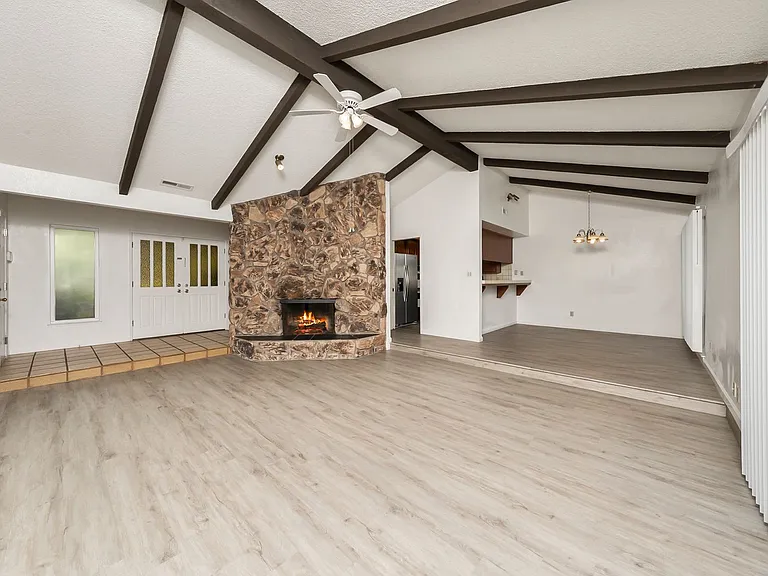 6228 Riverside Blvd — Photo 3