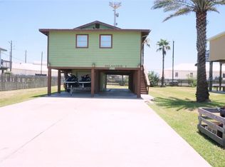 16713 Edward Teach Rd, Jamaica Beach, TX 77554