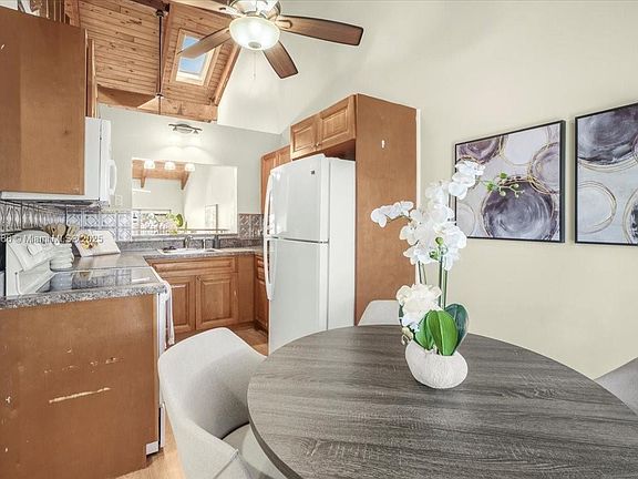 3rd image of 8035 SW 22nd Ct #8035