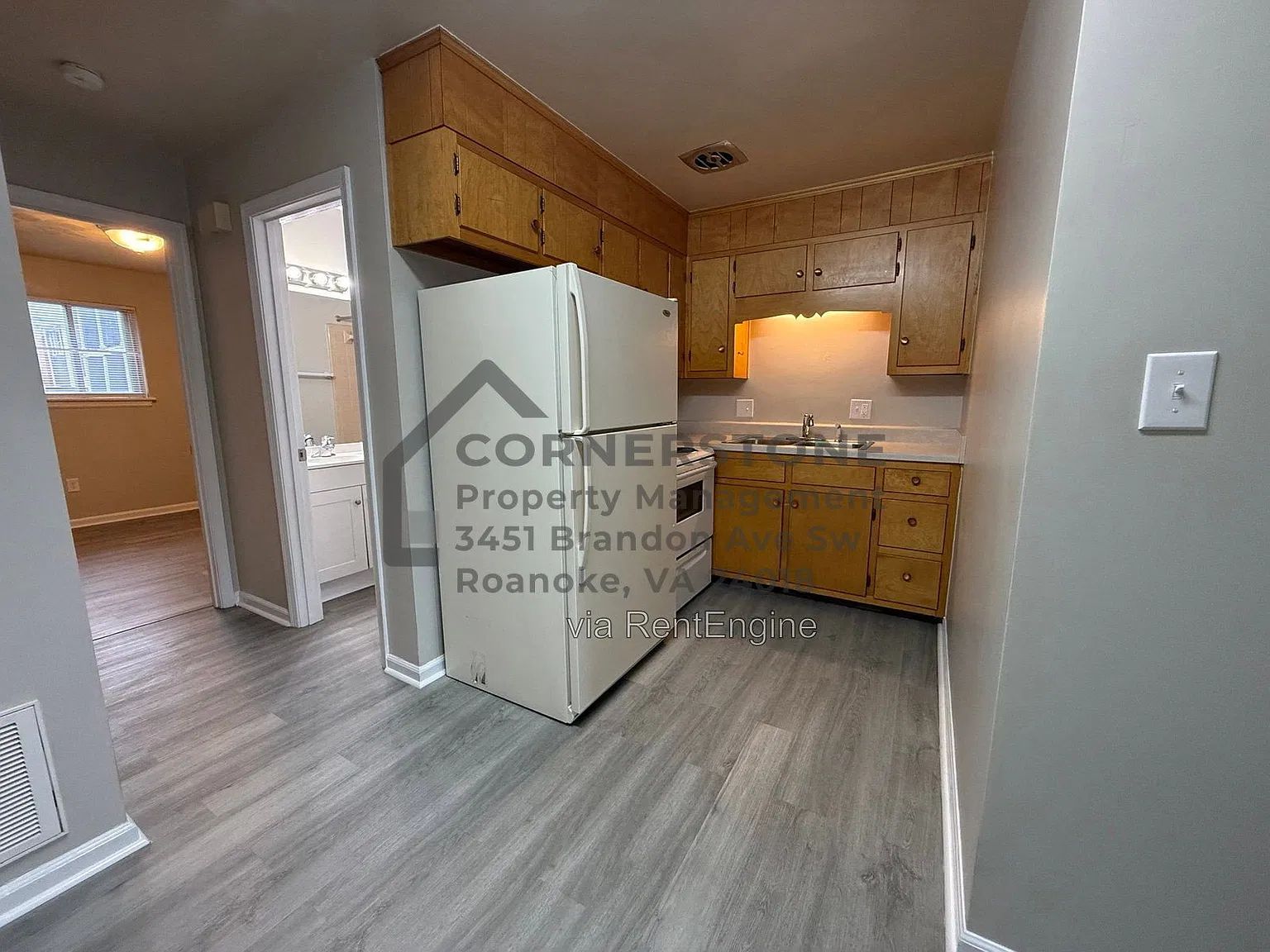 1 bed, 1.0 bath, 528 sqft, $875 — Photo 2