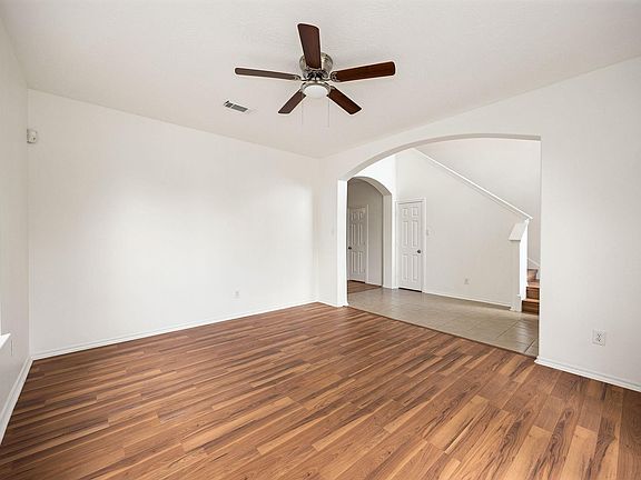 5th image of 19226 Crescent Pass Dr