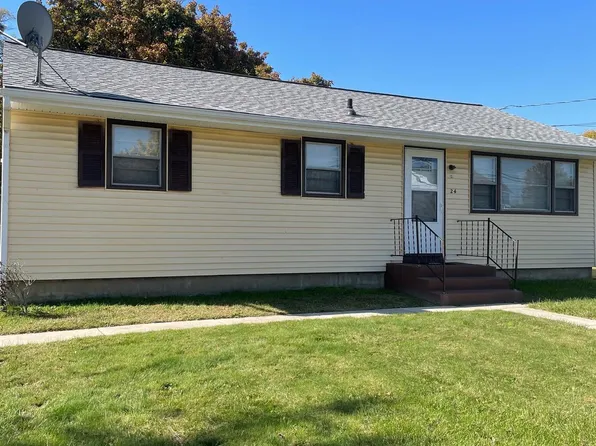 24 N New St, Clayton, NJ 08312