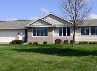 W24156 Fairway Dr, Trempealeau, WI 54661