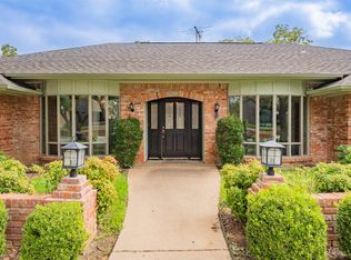 2911 S Fielder Rd, Arlington, TX 76015