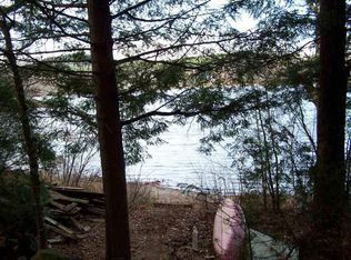 86 Retreat Rd, Diamond Point, NY 12824