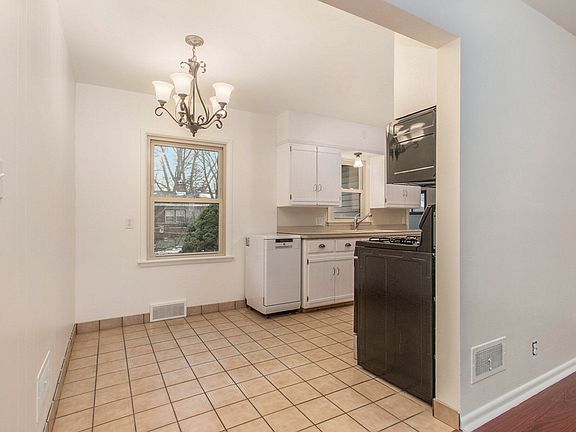 5th image of 3475 McCracken St