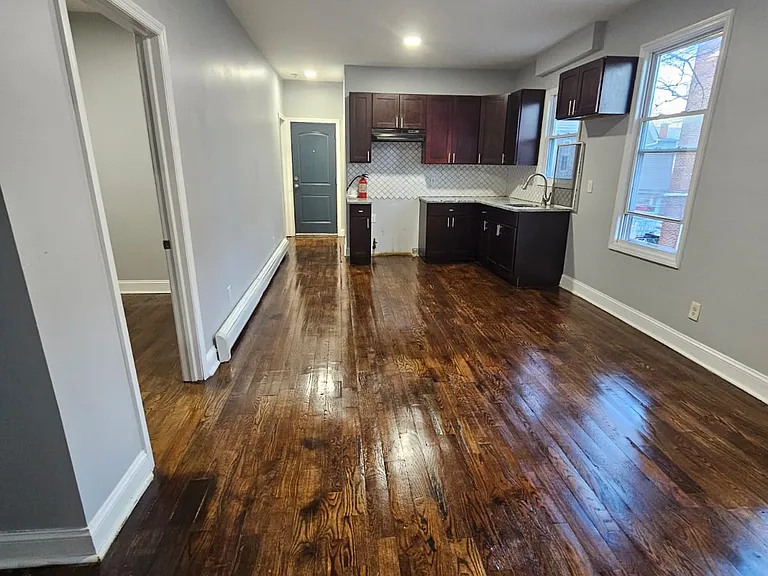 8 William St #2 — Photo 14