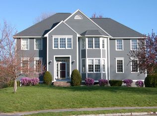 28 Old Farm Way, Chelmsford, MA 01824