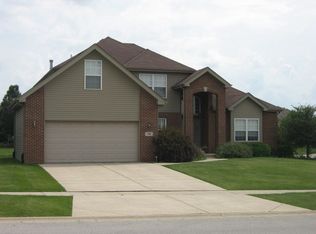 720 W Corning Ave, Peotone, IL 60468
