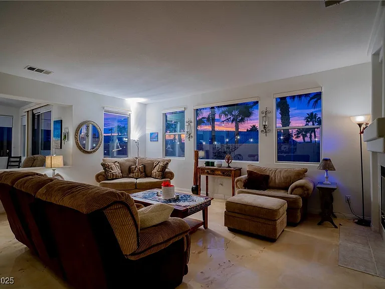 359 Hoskins Ct — Photo 78