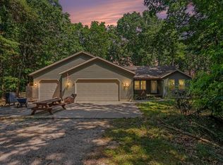 416 E River Rd, Muskegon, MI 49445