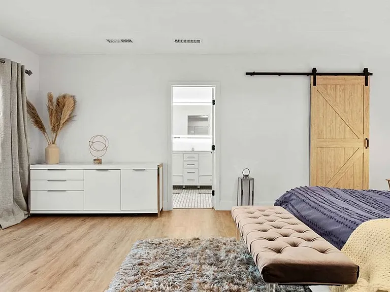 4351 E Calle De Carlos — Photo 20