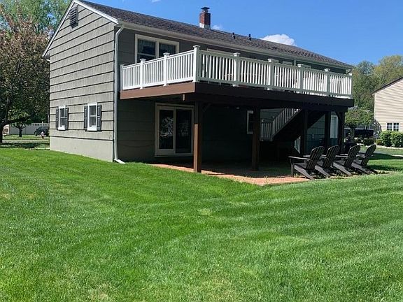 4th image of 10 Cole Rd
