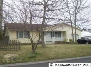 105 Wave Rd, Manahawkin, NJ 08050