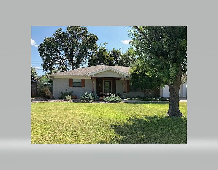 3401 Tanglewood Dr