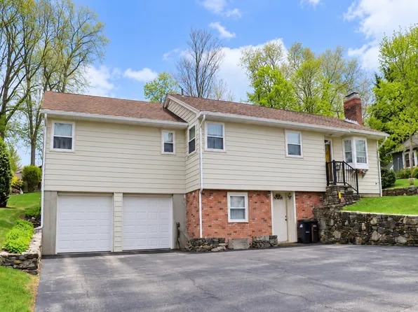 33 Adella St #B, Auburn, MA 01501