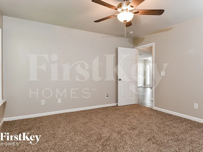 3629 Sherbourne Ln — Photo 9
