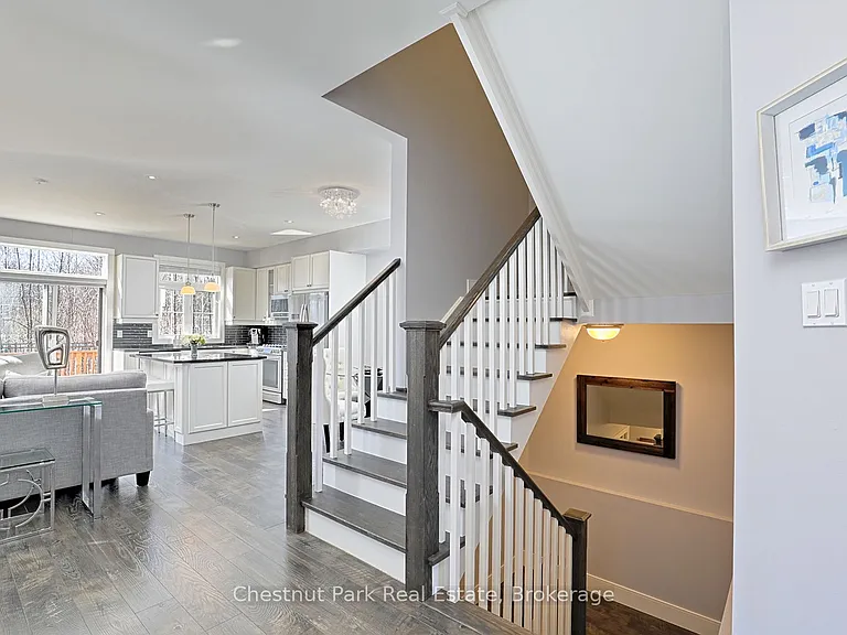 132 Yellow Birch Cres — Photo 8