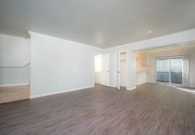 3040 Sunset Ave #5 — Photo 6