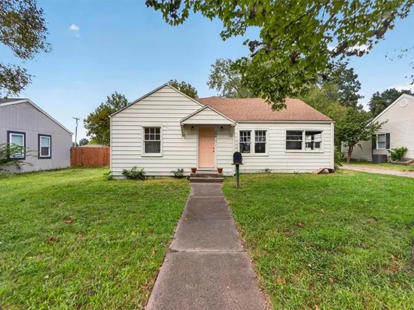 708 W South St, Harrisonville, MO 64701