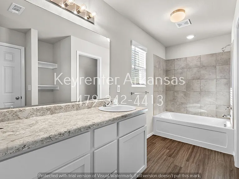 811 E Sparrow Cir — Photo 24