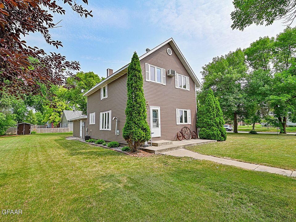 206 1st Ave SW, Hillsboro, ND 58045 MLS 23990 Zillow