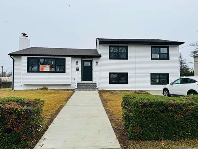 2245 1st St, East Meadow, NY, 11554