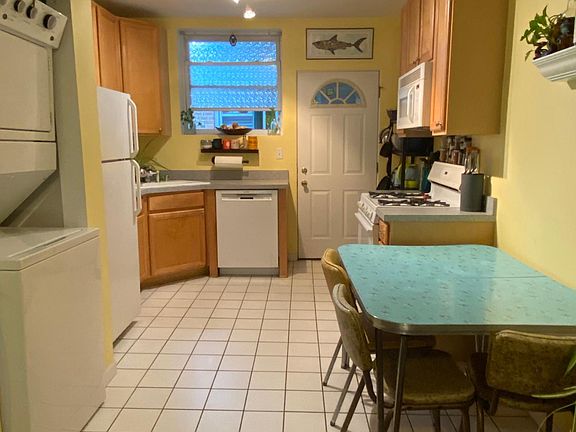 5th image of 1603 W Ainslie St APT 3