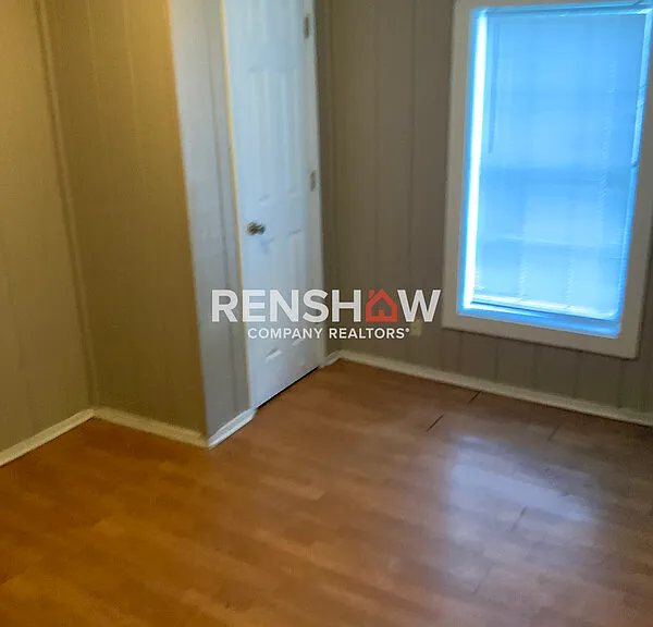180 Ross Ave — Photo 7