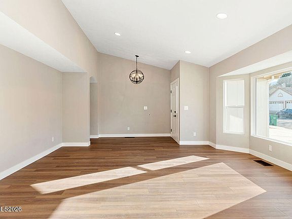 5th image of 4804 Pinesprings Dr