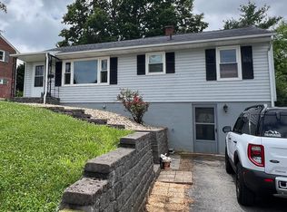 103 Roundhill Dr, Christiansburg, VA 24073