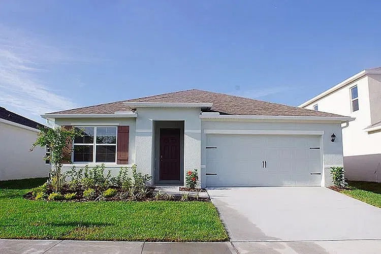 3 bed, 2.0 bath, 1672 sqft, $2,300 — Photo 2