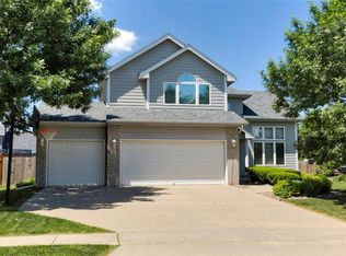 900 SE Shawver Dr, Grimes, IA 50111