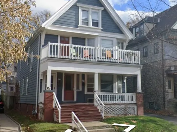 2738 N Murray Ave #2738, Milwaukee, WI 53211