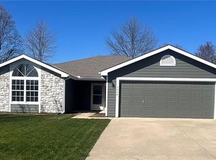 2004 Goodell Ct, Lawrence, KS 66046