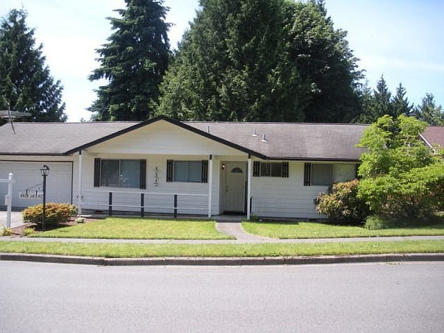 1st image of 9919 163rd Ave NE