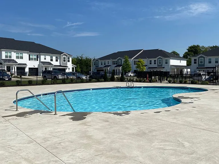 1808 Streamsong Dr — Photo 24