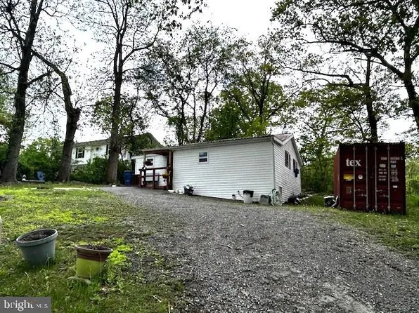 11142 Woodring Ln, Waynesboro, PA 17268