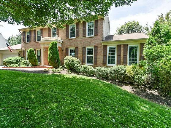 3rd image of 3214 Grassmere Ct