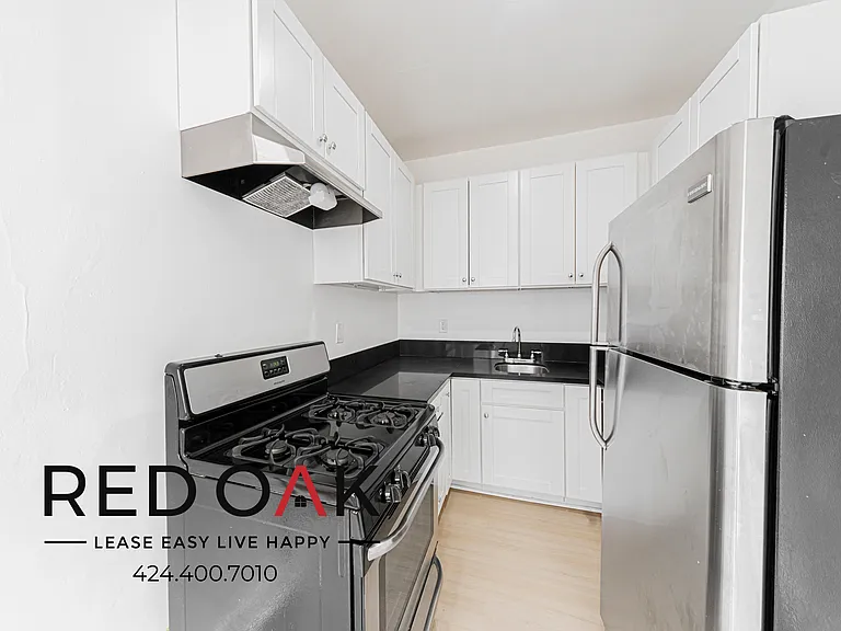 4811 Melrose Ave #205 — Photo 6