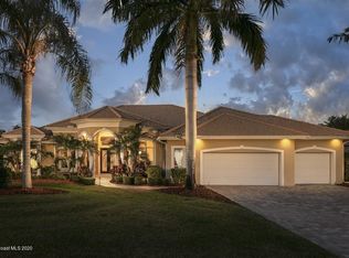 835 Chatsworth Dr, Melbourne, FL 32940