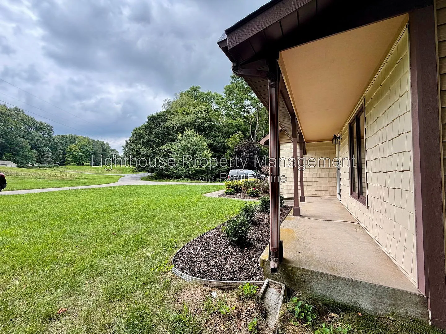 3 bed, 2.0 bath, $2,500 — Photo 4