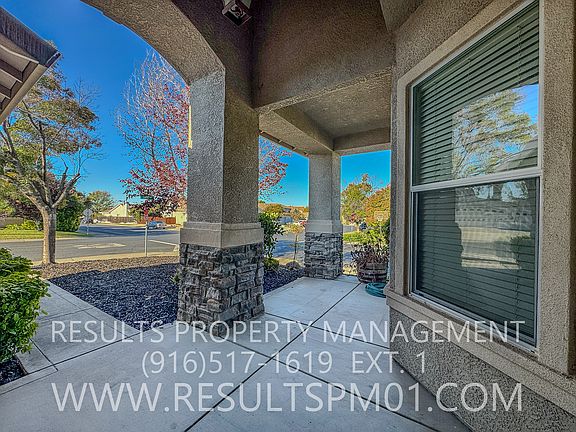 5th image of 2022 Taft Dr