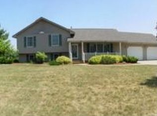 422 Alice Ln, Traverse City, MI 49685