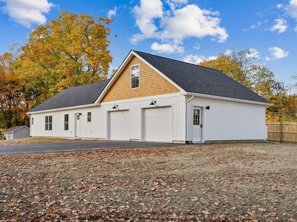 33 Village Green Road, Oakland, ME 04963