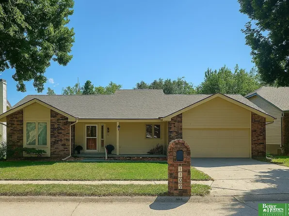 11817 Quail Dr, Bellevue, NE 68123