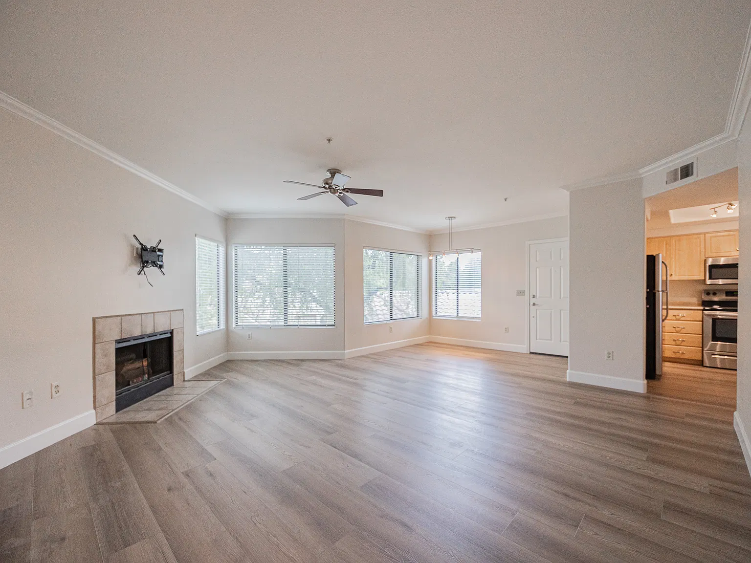 7575 E Indian Bend Rd Unit 2054, Scottsdale Az — Photo 2