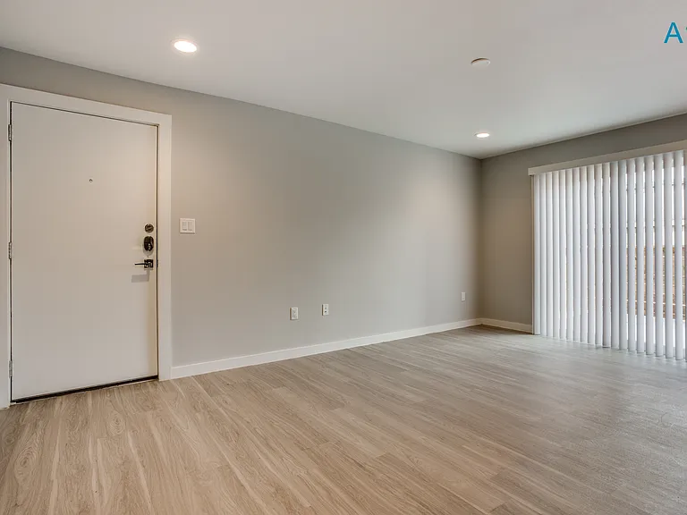 The Trousdale — Photo 13