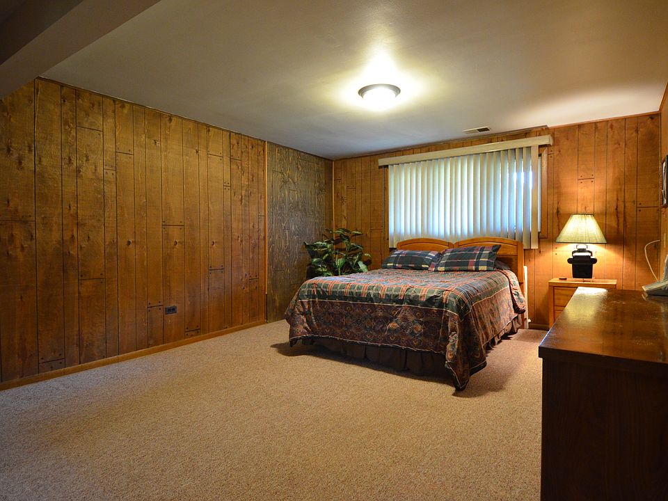 1st image of 10103 S 83rd Ct
